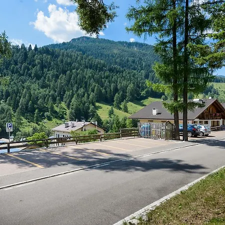 Foresto Aparthotel Tesero